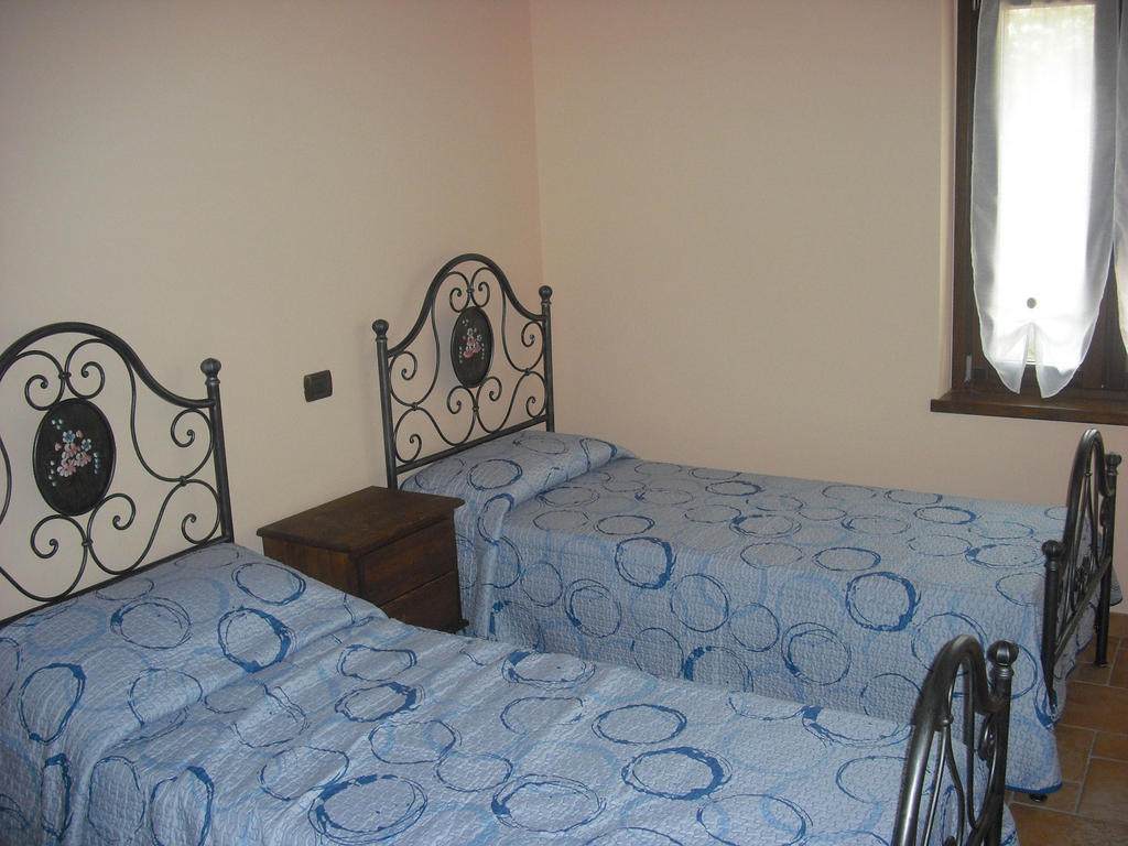 Agriturismo Biologico Villa Rosa Monte Guiduccio Ruang foto